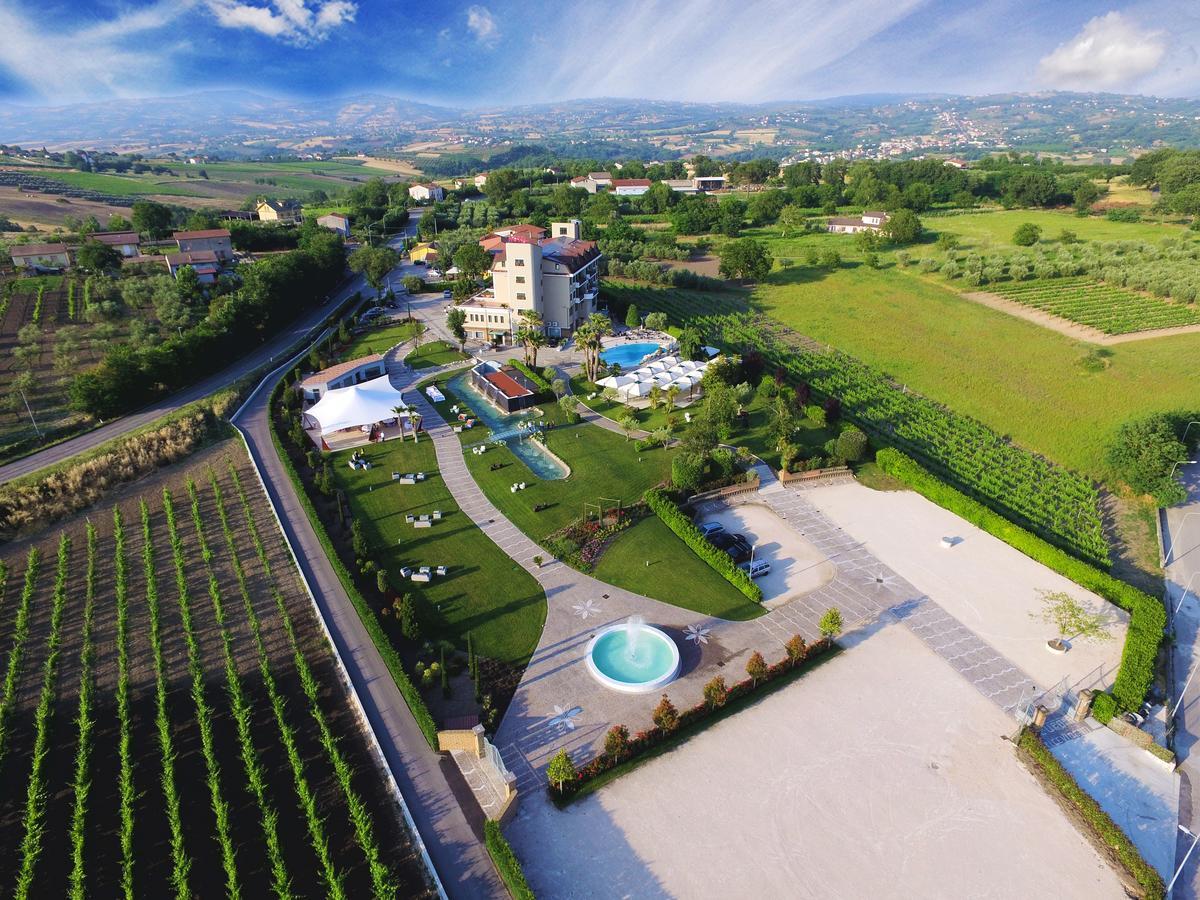 Hotel Ristorante Europa Venticano Esterno foto
